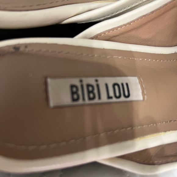 Bibi Lou Molly Backless Loafers Gold Metal Leather Anthropologie Cream Loafers - Picture 9 of 11